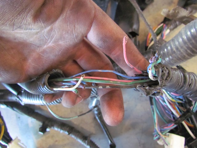 2011 Infiniti G25x Engine Bay Wiring 240121NM0E-PARTS ONLY