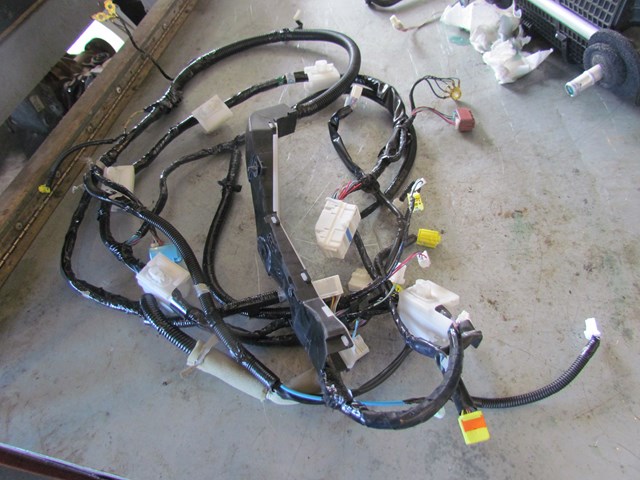 2011 Infiniti G25x Sedan RH Passenger Body Wiring 24017 1NF0B