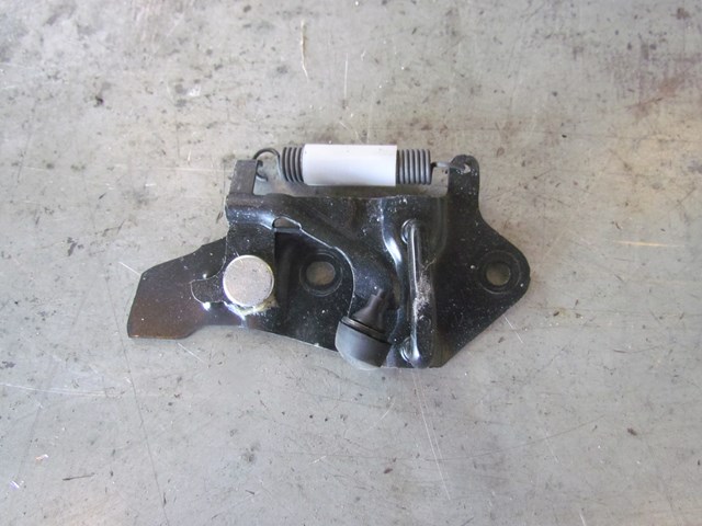 2011 Infiniti G25x Sedan Trunk Lock Latch Striker
