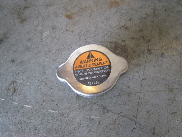 2011 Infiniti G25x Sedan Radiator Cap