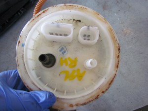 2008 Audi A8L RH Passenger Fuel Pump Cover Connector