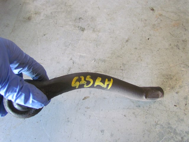2005 Land Rover RH Passenger Tie Rod End