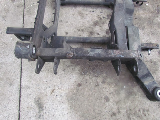 2001 Bentley Arnage Rear Subframe Sub Frame Support