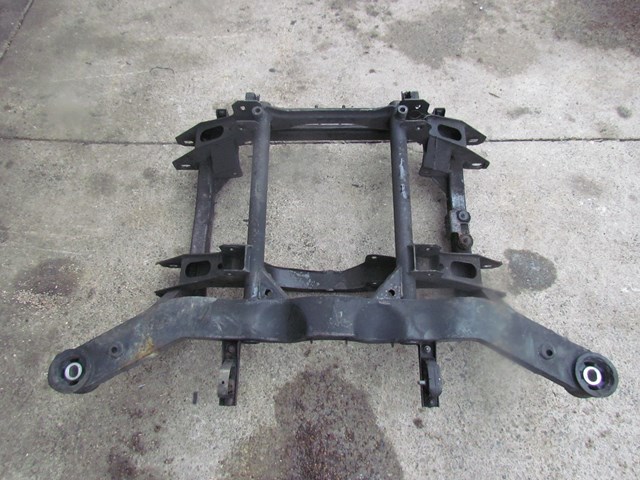 2001 Bentley Arnage Rear Subframe Sub Frame Support