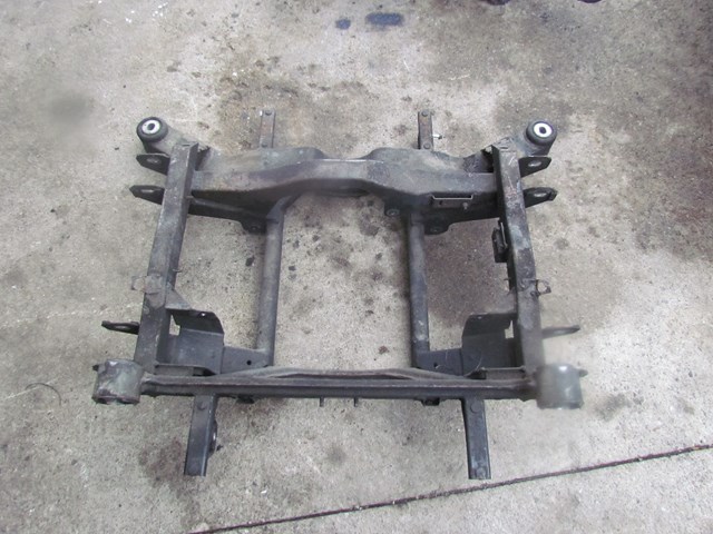 2001 Bentley Arnage Rear Subframe Sub Frame Support