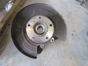 2001 Bentley Arnage LH Driver Rear Spindle PD20850PE