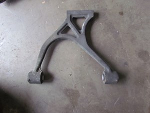 2001 Bentley Arnage Rear RH Passenger Upper Control Arm PD21000PC