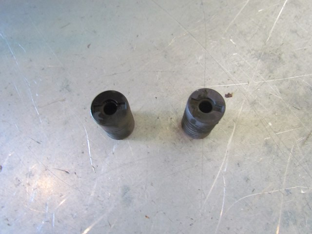 2003 Subaru Legacy Hood Stopper Set(2)