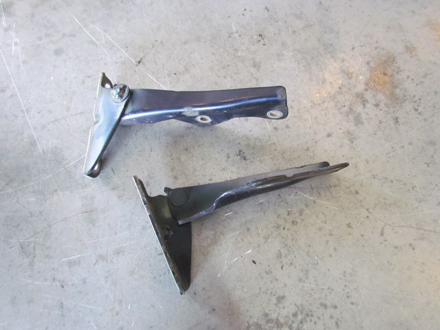 2003 Subaru Legacy Hood Hinges Set