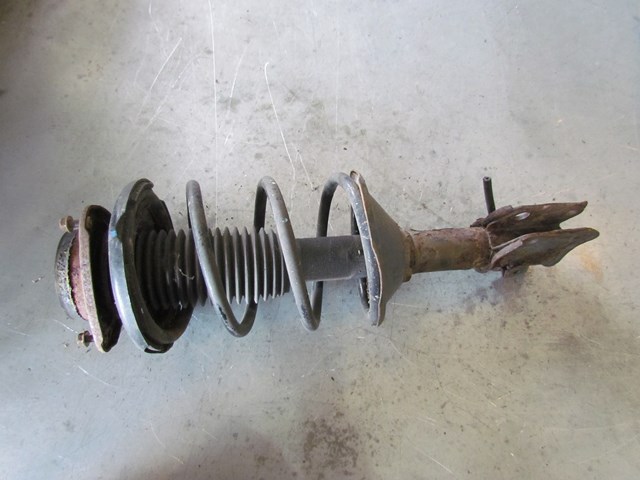 2003 Subaru Legacy Wagon Front LH Driver Strut