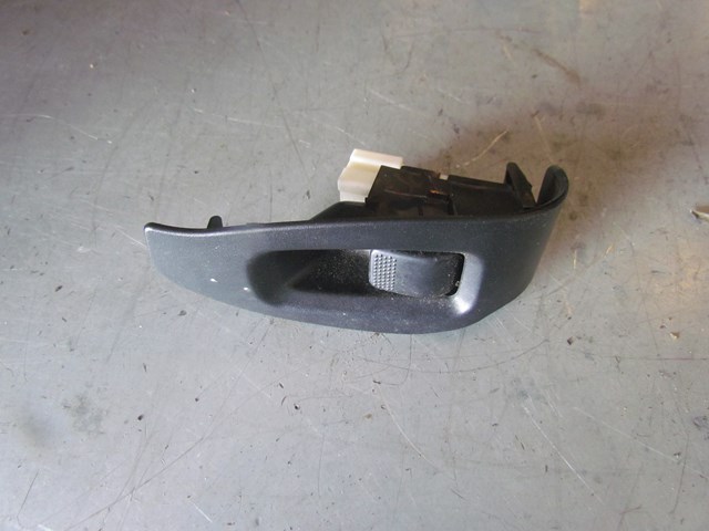 2003 Subaru Legacy Wagon Rear RH Passenger Door Switch