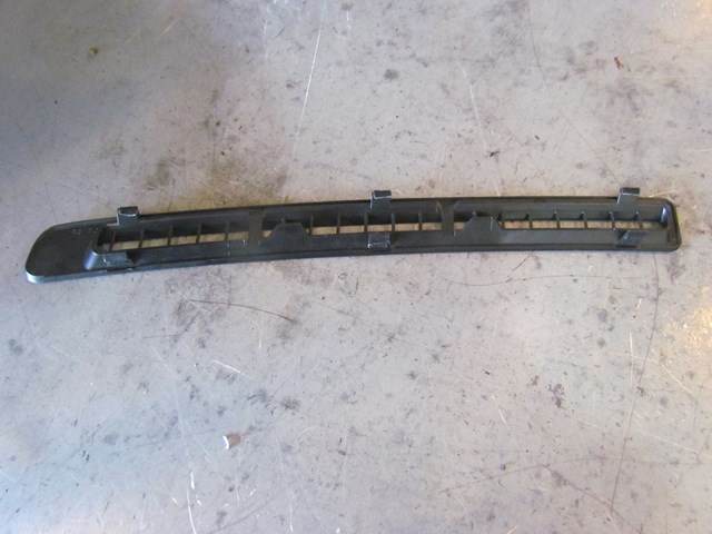 2003 Subaru Legacy Wagon RH Passenger Dash Defrost Vent