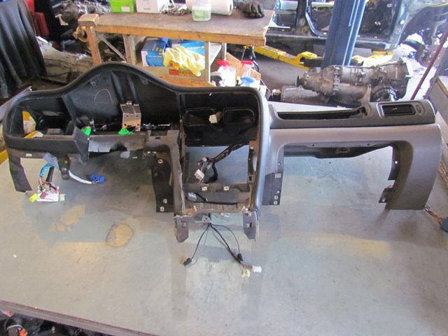 2003 Subaru Legacy Wagon Dash Board Black & Grey