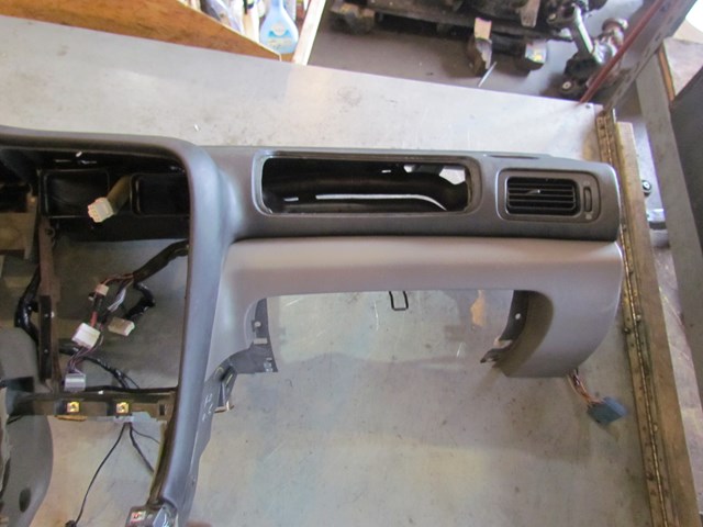 2003 Subaru Legacy Wagon Dash Board Black & Grey