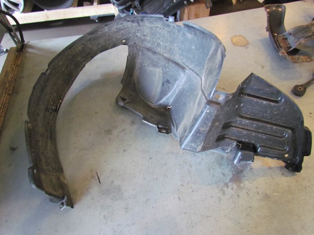 2003 Subaru Legacy Wagon Front RH Passenger Fender Liner