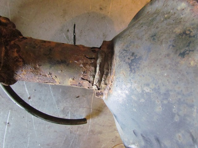 2003 Subaru Legacy Wagon Front RH Passenger Strut