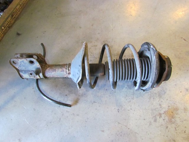 2003 Subaru Legacy Wagon Front RH Passenger Strut