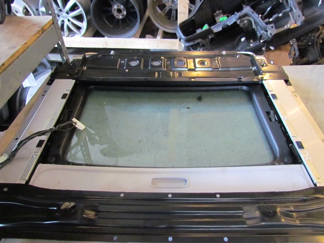 2003 Subaru Legacy Wagon Rear Sun Roof Sunroof Moon Roof Assembly