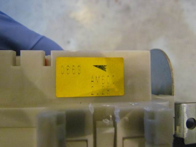 2003 Nissan 350z Under Dash Fuse Box OEM