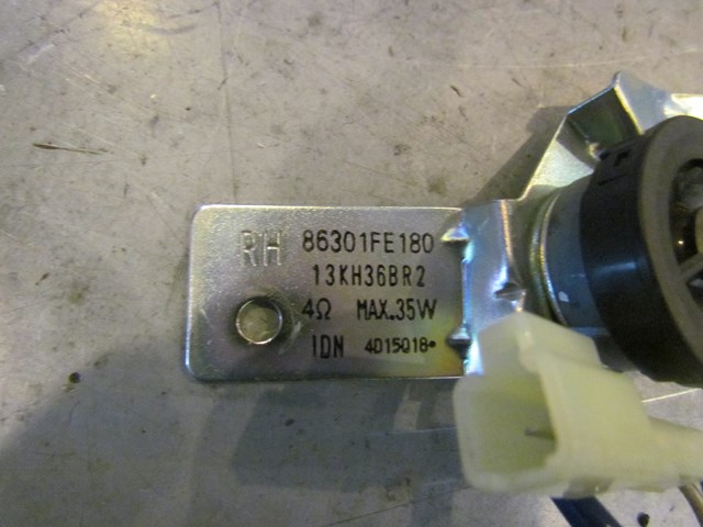 2005 Subaru STI RH Passenger Tweeter 86301FE180