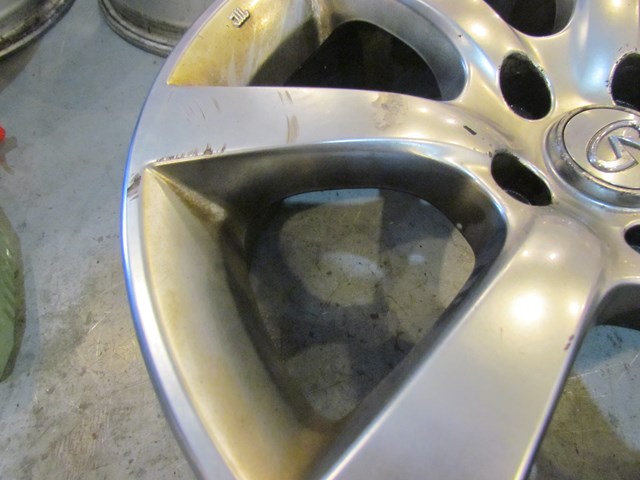 2005 Infiniti G35 Sedan 17