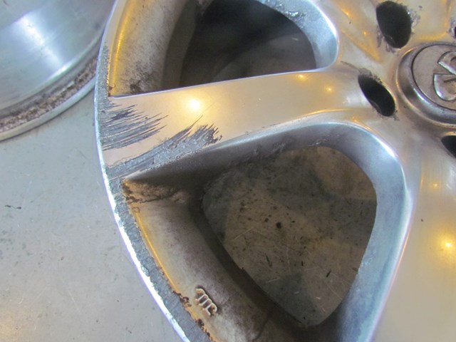 2005 Infiniti G35 Sedan 17 Inch Wheel- Rash & Corrosion