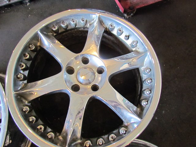 (4) Giovanna Chrome 18