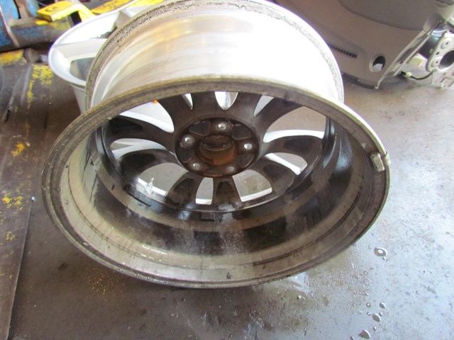 2011 Infiniti M37x Sedan 18 x 8