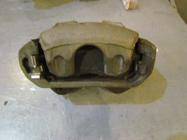 2004 Nissan 350z Front RH Passenger Caliper