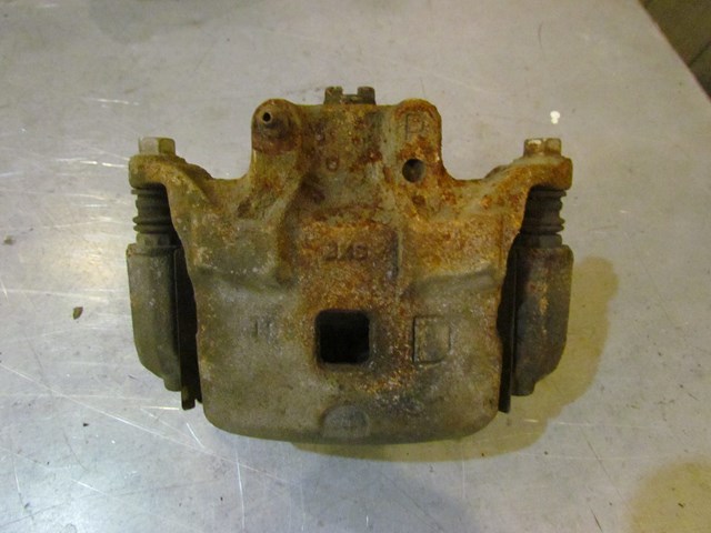 2004 Nissan 350z Front RH Passenger Caliper
