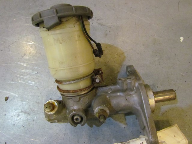 1995 Honda Del Sol Brake Master Cylinder Without ABS