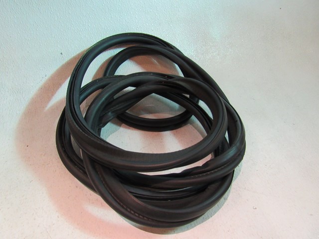 2006 BMW E60 M5 Trunk Body Seal