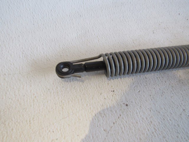 2006 BMW E60 M5 Trunk Spring
