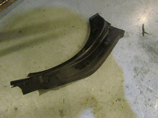 2006 BMW E60 M5 Rear LH Driver Water Gutter 7124407