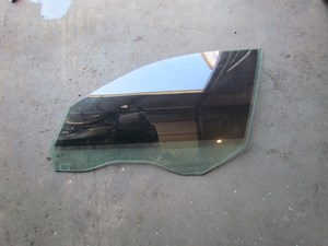 2006 BMW E60 M5 Front LH Driver Door Glass