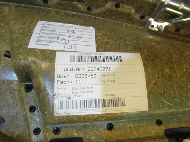 2006 BMW E60 M5 Front RH Passenger Door Panel w/Airbag & Speaker