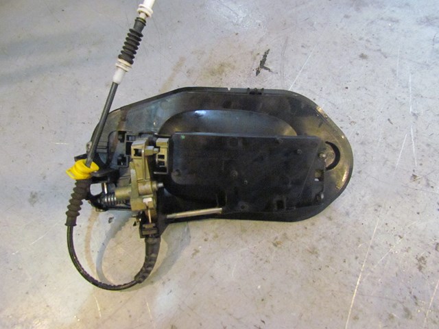 2006 BMW E60 M5 Front RH Passenger Exterior Door Handle