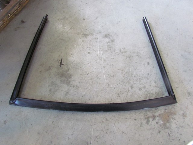 2006 BMW E60 M5 Rear LH Driver Window Seal