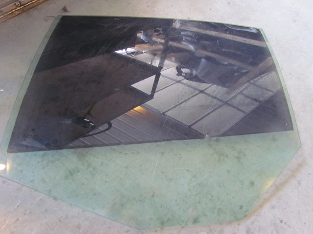 2006 BMW M5 E60 Rear LH Driver Door Glass