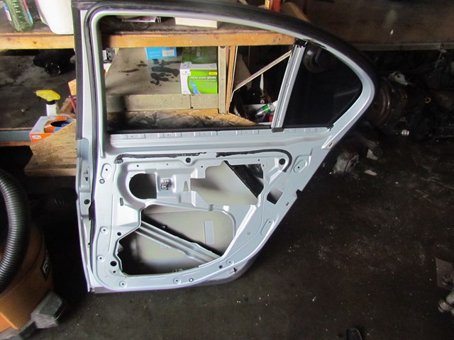 2006 BMW E60 M5 Rear RH Passenger Door Shell