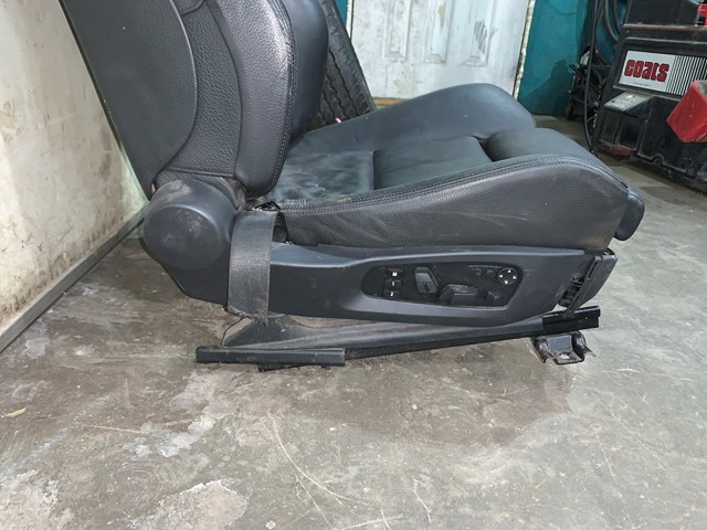 2006 BMW E60 M5 Front RH Passenger Seat (SEE SHIPPING DETAILS)