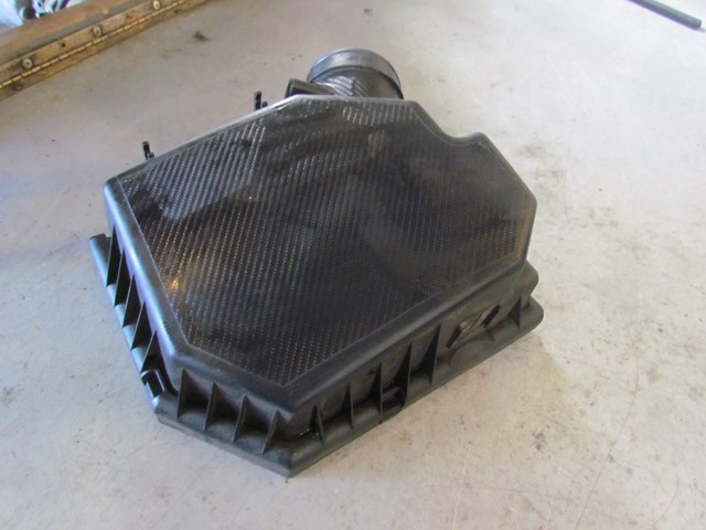 2006 BMW E60 M5 LH Driver Air Cleaner Box Cover 1371 7834740