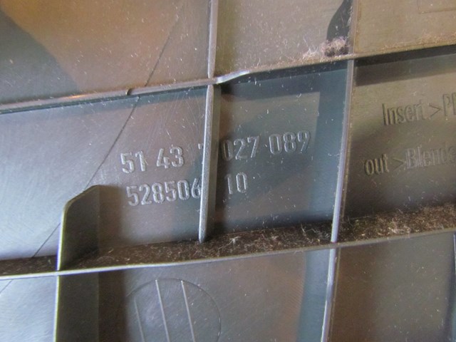 2006 BMW E60 M5 LH Driver Lower B Pillar Trim 7 027 089