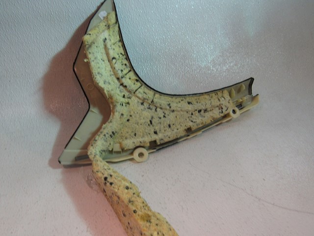 2006 BMW E60 M5 LH Driver C Pillar Trim 7 027 091