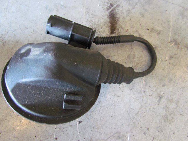 2006 BMW E60 M5 Front LH Driver Strut Connector 2 283 165