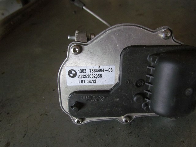 2006 BMW E60 M5 RH Throttle Body Actuator 1362 7834494-08