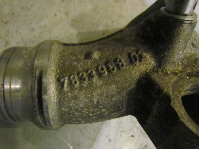 2006 BMW M5 S85 RH Passenger Coolant Connector