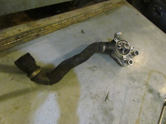 2006 BMW M5 S85 Water Pump with Hose
