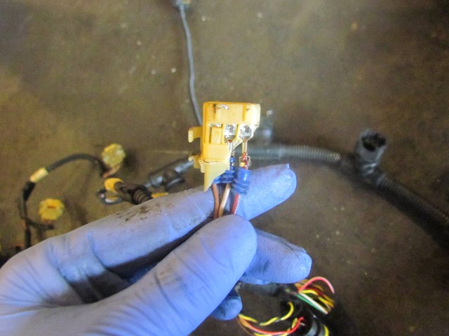 2006 BMW M5 E85 Main Engine Wiring- 1 Broken Plug-See Photos