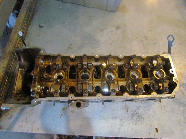 2006 BMW M5 S85 LH Driver Cylinder Head